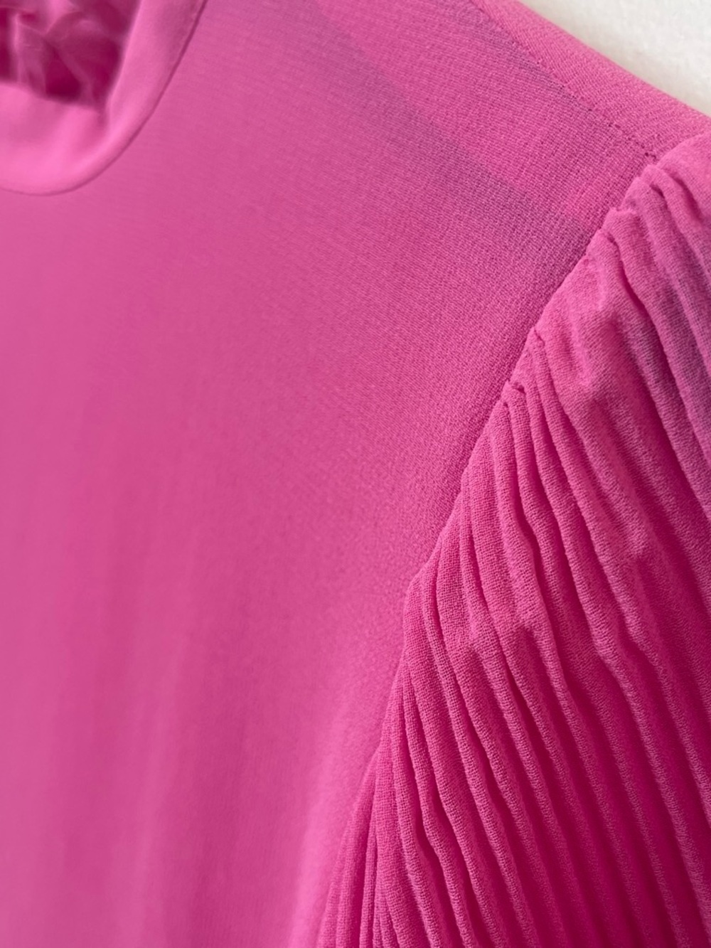 XS Pink Pleated Blouse - Picture 4 of 5